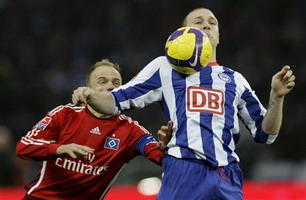 Воронин против Яролима, АР