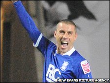 У Филлипса уже восемь мячей