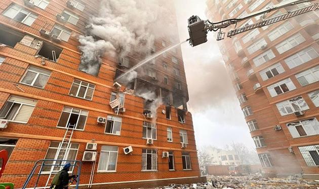 Наслідки влучання російської ракети в будинок у Одесі, фото - інстаграм Шахтаря