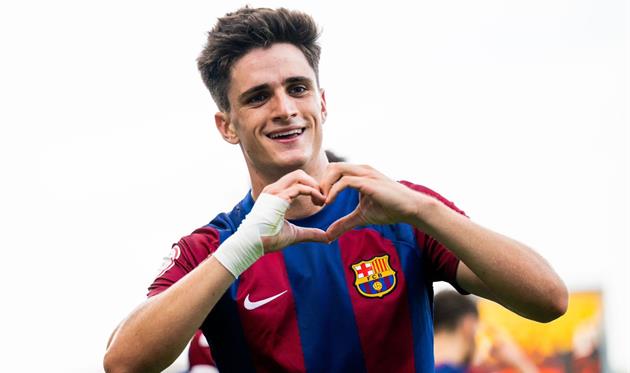 Пау Віктор - Офіційний Facebook Клубу Барселона 