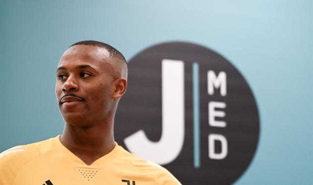 Джало: Ніколи не грав у Італії, але це якісна ліга