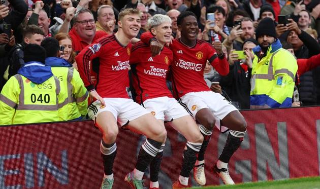 Гравці МЮ святкують гол, getty images