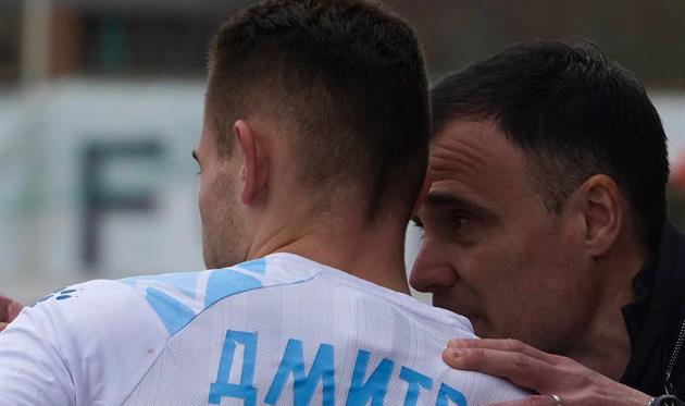 Любенович розповідає, як грати крайньому захиснику / Фото: ФК ЗОРЯ