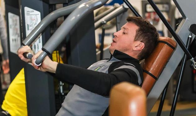 Перед складним матчем тренується навіть Ротань / Фото: Олександрія