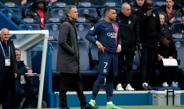 Луїс Енріке та Кіліан Мбаппе, Getty Images