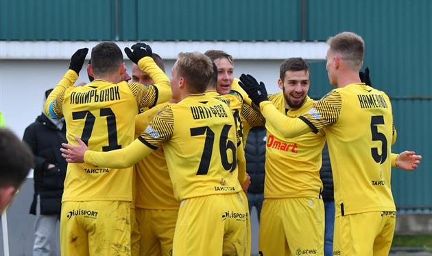 Гравці Буковини святкують взяття воріт, фото клубу