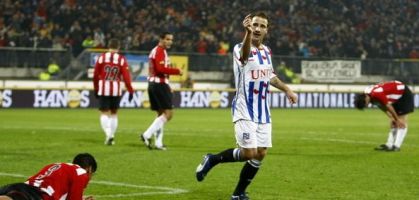 А все так хорошо начиналось.... На фото автор дубля Рой Бееренс. fcupdate.nl