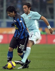 Вальдес уходит от Маури, АР