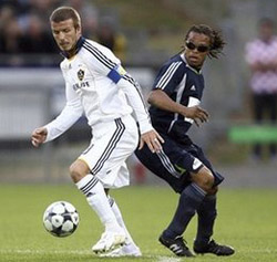 Бекс против Давидса, представлявшего Океанию... Фото AP