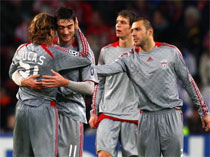 Риера принимает поздравления