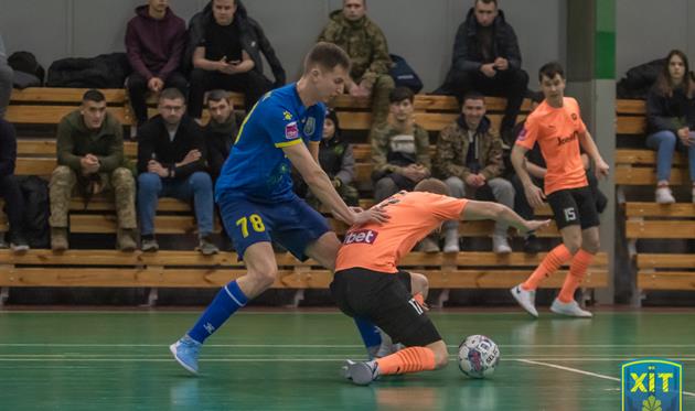 Фото ФК Хіт