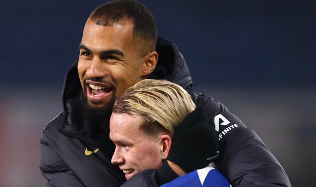 Роберт Санчес та Михайло Мудрик, Getty Images