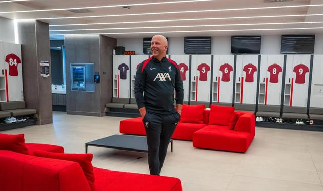 Арне Слот, фото Ліверпуль