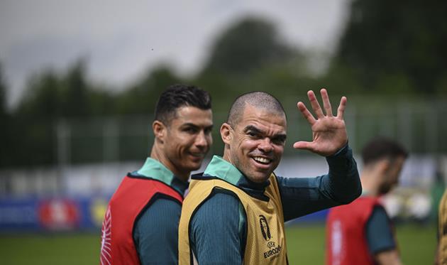 Кріштіану Роналду та Пепе, Getty Images