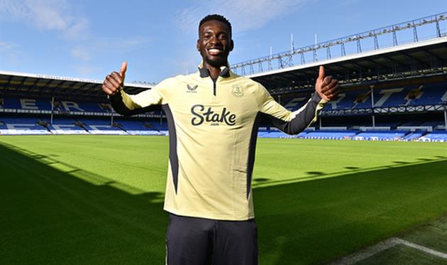 Тім Айрогбунам, фото Евертон