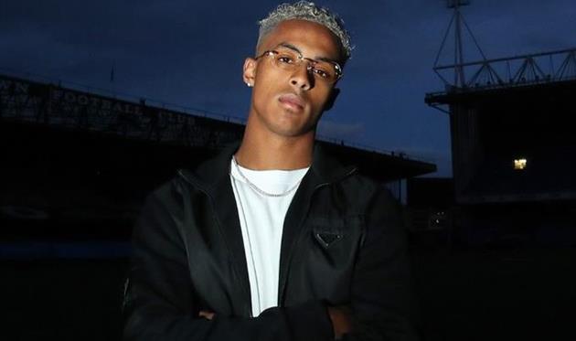 Омарі Гатчінсон, ФК Іпсвіч Таун