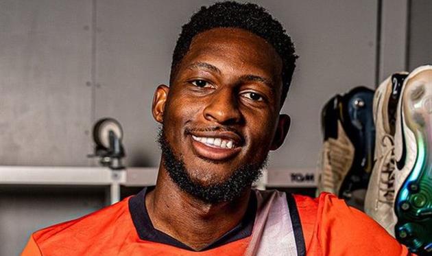 Шендон Баптіст, x.com/LutonTown