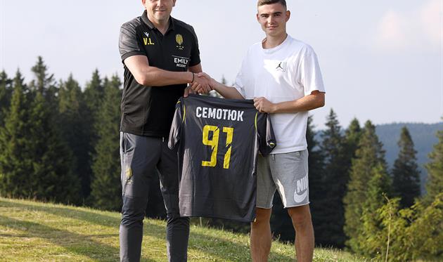 Володимир Лапіцький та Владислав Семотюк, Рух