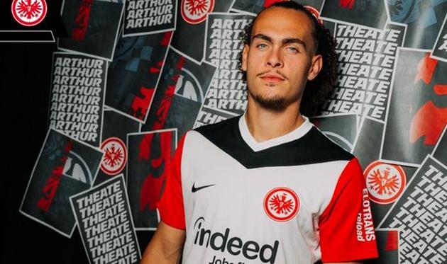 Артюр Теат, x.com/Eintracht