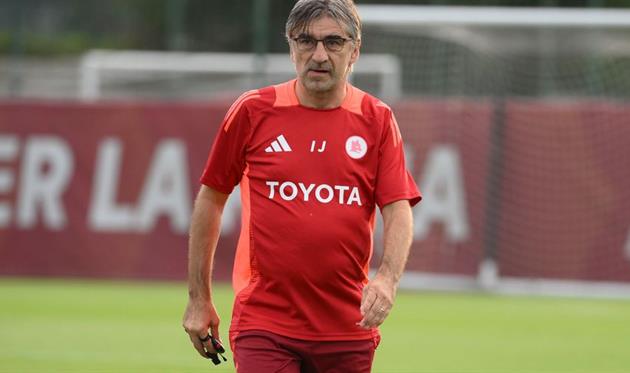 Іван Юрич, Рома