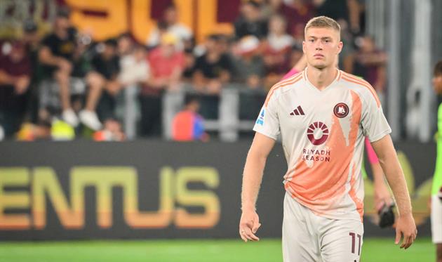 Довбик повечеряв із групою вболівальників Роми