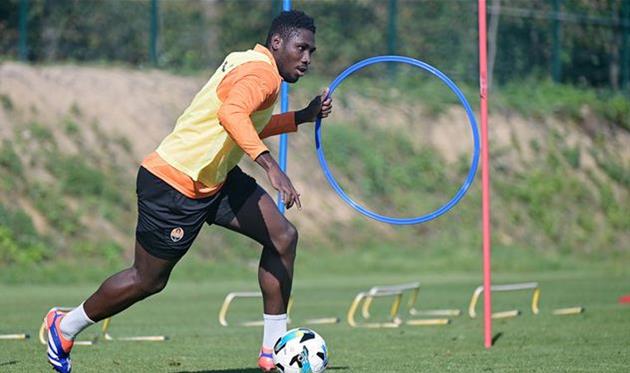 Лассіна Траоре, фото ФК Шахтар Донецьк