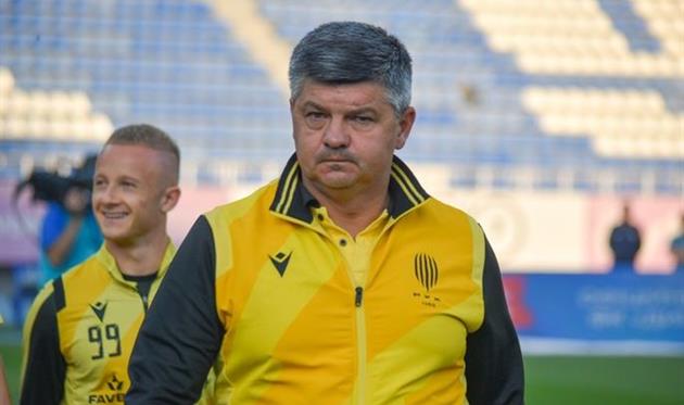 Пономарьов, Рух