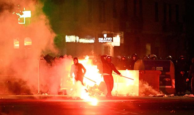 Фанати в Генуї, getty images