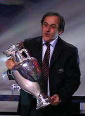 УЕФА против того, чтобы Евро проходил в трех странах сразу