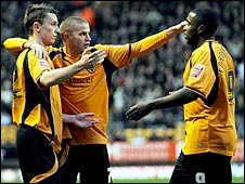 Радость игроков Вулверхэмптона, bbc.co.uk