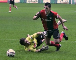 Фенин пока не очень..., AP