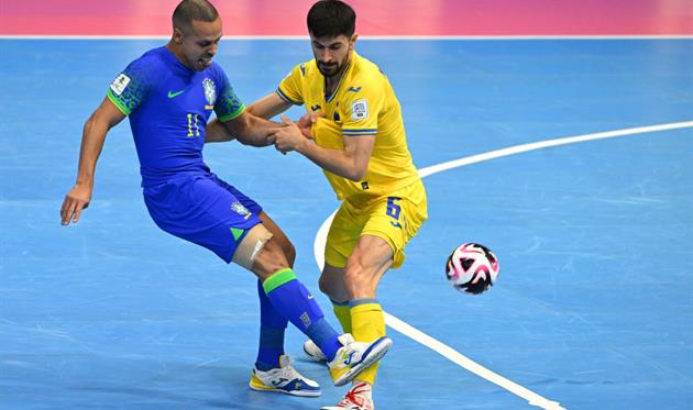 Микола Микитюк у матчі з Бразилією, Getty Images