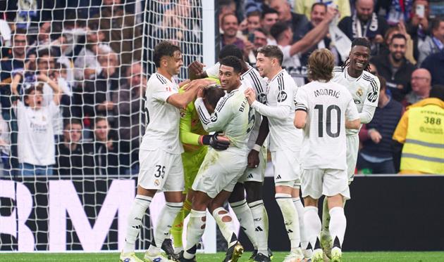 Реал святкує пас Луніна, getty images