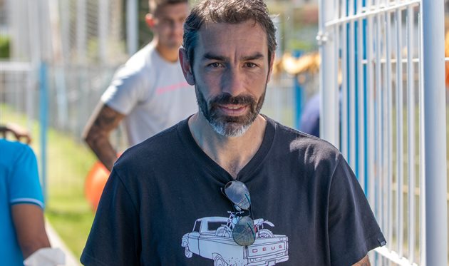 Робер Пірес, твіттер Піреса