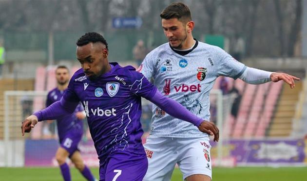 ЛНЗ — Верес, фото УПЛ