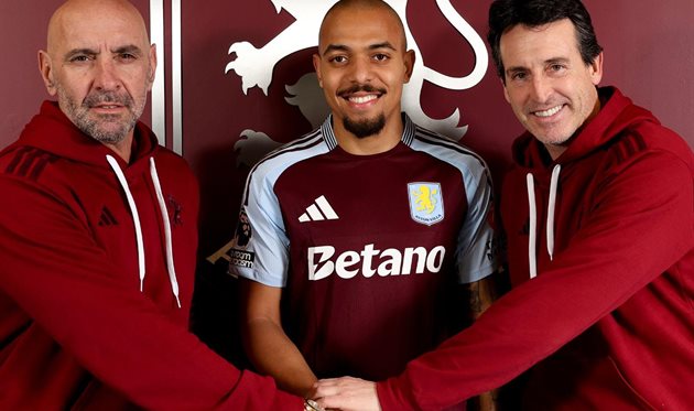 Доніелл Мален, фото Астон Вілла