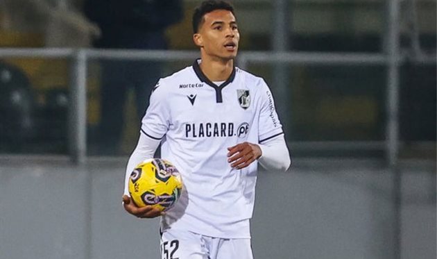 Алберту Кошта, Vitoria SC