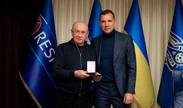 Павлов та Шевченко, УАФ