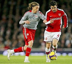 Лейва против Фабрегаса, AFP