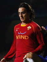 Альберто Аквилани, АР