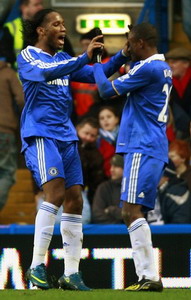 Калу и Дрогба отмечают гол, но не выход в следующий раунд, АР