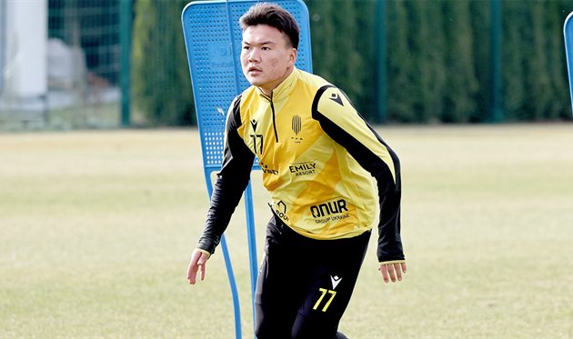 Бекназ Алмазбеков, ФК Рух
