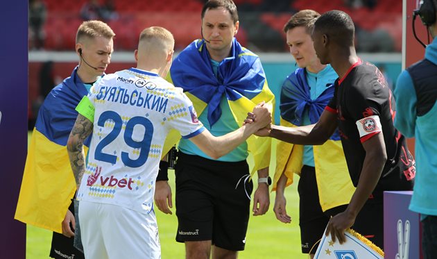 Балакін - по центру, фото Динамо