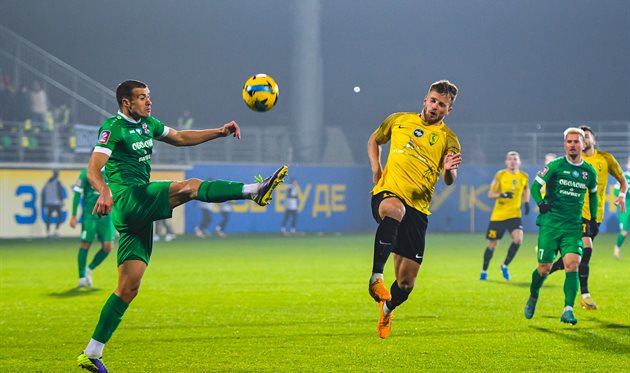 Лівий Берег - Оболонь, ФК Лівий Берег