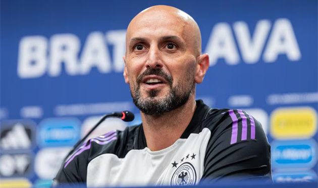 Lee Salvo, UEFA