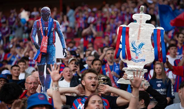 Фанати Крістал Пелес, Getty Images