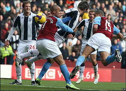 Дэвис открывает счет, bbc.co.uk