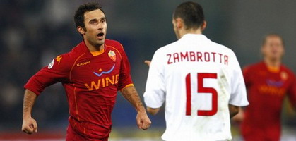 Одно из немногих фото из ленты Yahoo, на котором не было Бекса, Reuters