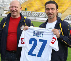 А Ващук пока нет... 