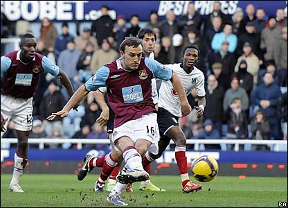 Нобл забивает с пенальти, bbc.co.uk